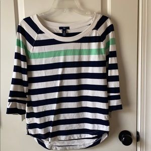 Gap Sweater - can fit small/medium